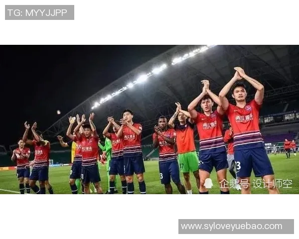 篮网因一项大胆决定登上热搜榜首,球迷纷纷热议此举的深远影响 篮网因一项大胆决定登上热搜榜首,球迷纷纷热议此举的深远影响